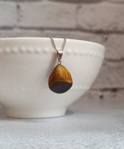 Pingente Prateado Olho de Tigre Polido