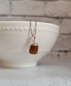 Pingente Prateado Olho de Tigre Polido