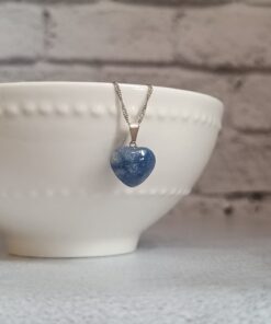 Pingente Prateado Quartzo Azul Coração