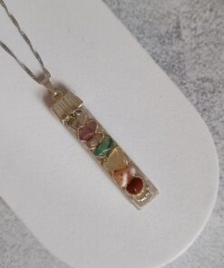 Pingente Prateado Sete Chakras e Selenita