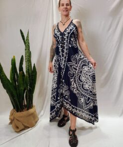 Vestido Azul Marinho Pontas Assimétricas Com Elástico Nas Costas