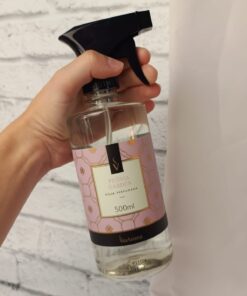 Água Perfumada Para Tecidos Via Aroma Pêonia Garden 500 ml