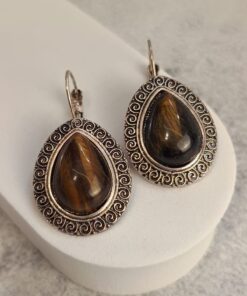 Brinco Prateado Olho de Tigre