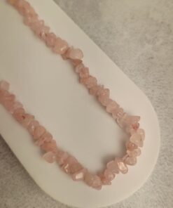 Choker de Cascalhos de Quartzo Rosa