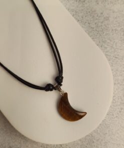 Colar Meia Lua de Olho de Tigre