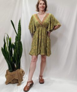 Vestido Indiano Curto Com Mangas