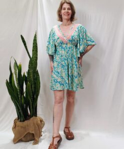 Vestido Indiano Curto Com Mangas