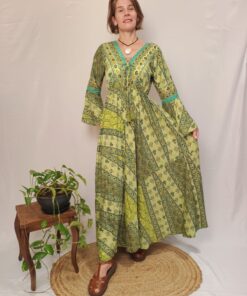 Vestido Indiano Poliéster Manga Longa Costas Fechadas