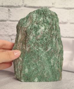 Base Serrada De Fuchsita 15 cm