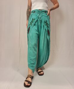 Calça Com Fenda